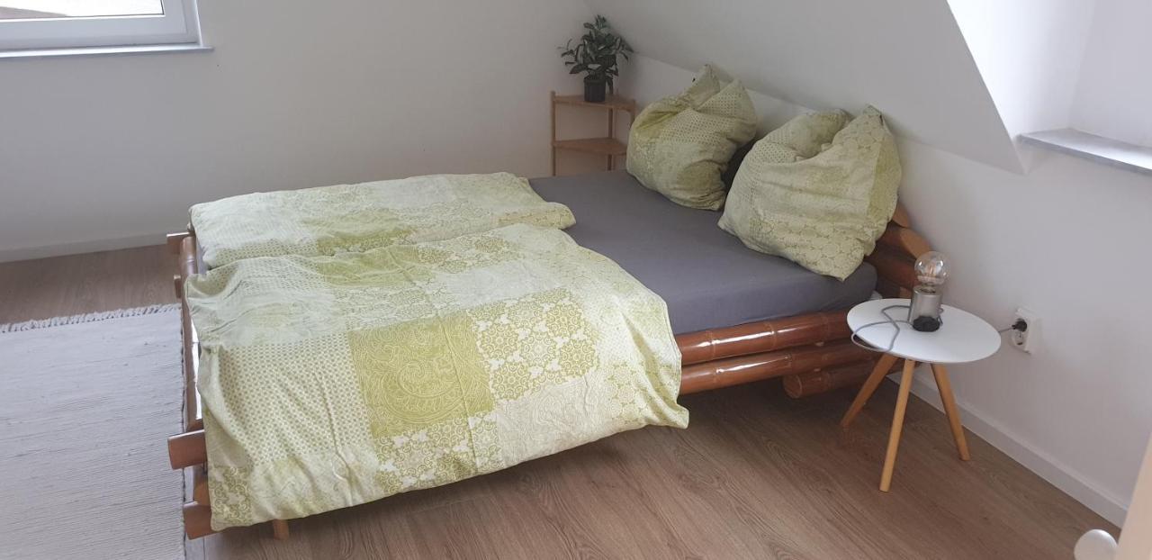 Frisch Renoviert Mit Dachterrasse - Geniesse Ruhe Und Grun Nahe Neustadt Aisch 诺伊施塔特·安德尔埃斯克 外观 照片